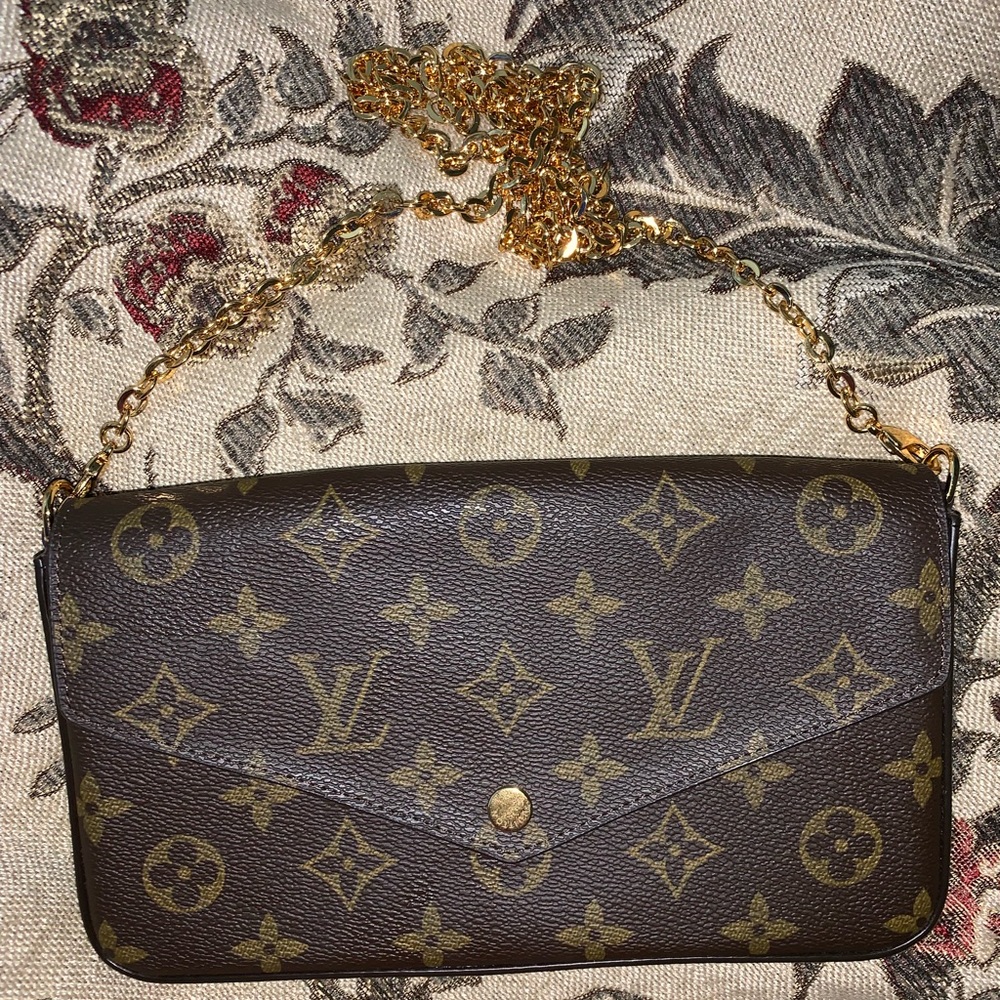 Louis Vuitton Felicie Fuchsia crossbody only